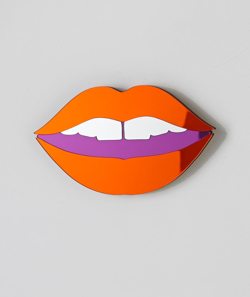 Lip Mirror